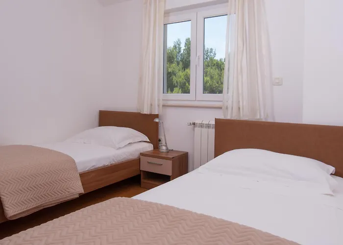 Apartament Lumare - 100m From The Sea
