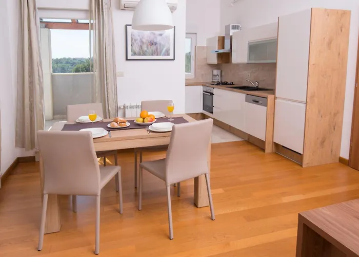 Apartament Lumare - 100m From The Sea Pula
