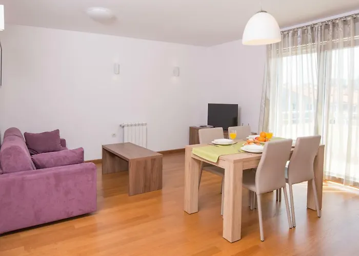 Apartament Lumare - 100m From The Sea
