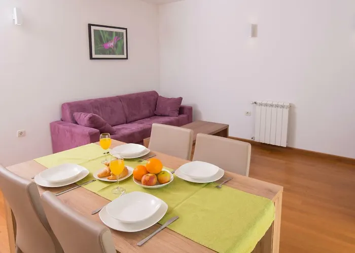 Lumare - 100m From The Sea Apartament Pula