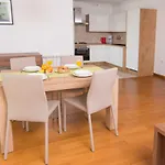 Villa Lumare - 100M From The Sea Apartman *